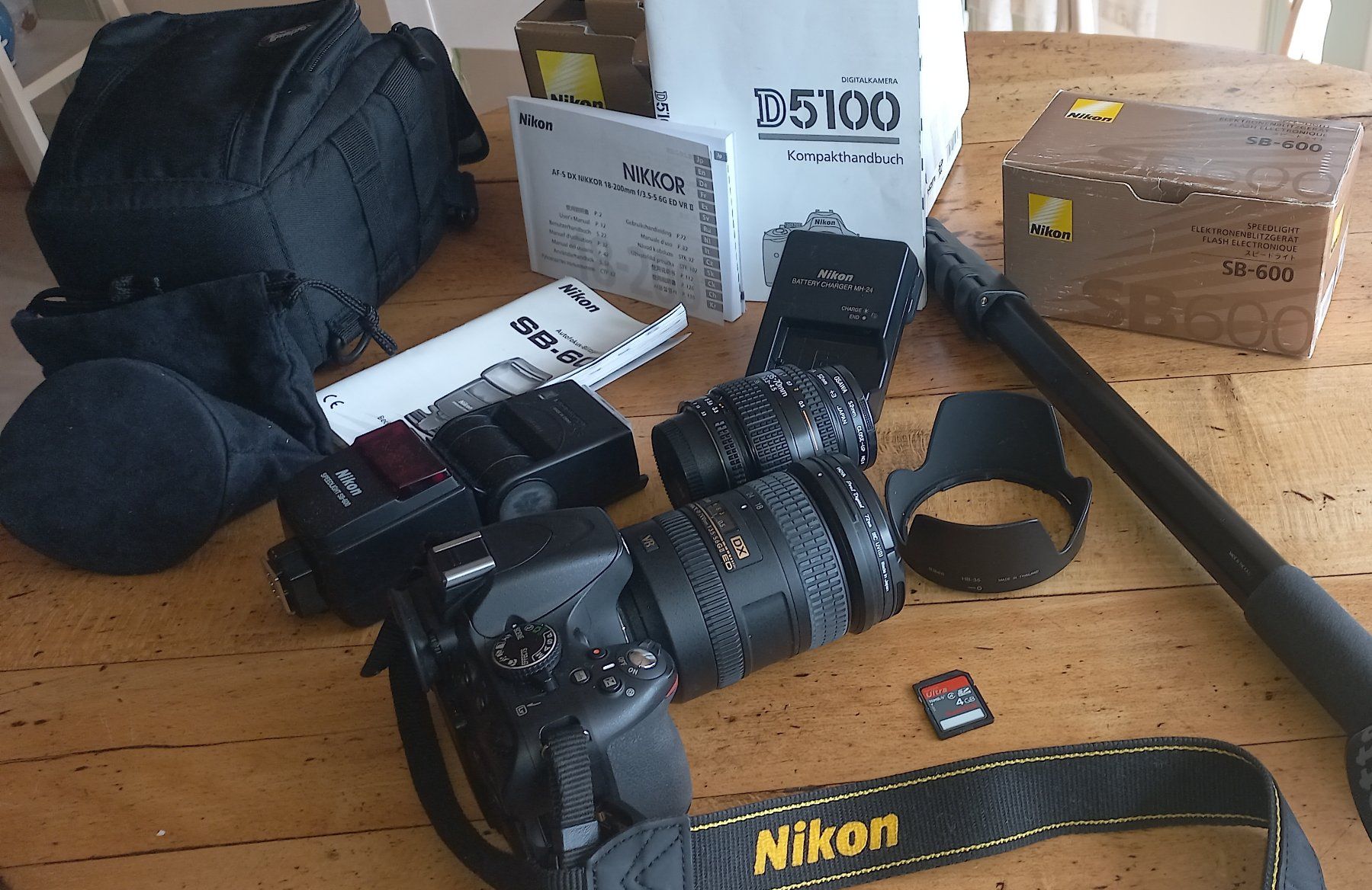 Nikon Fotocamera: Kamera Nikon D5100 Spiegelreflex Digital – Usato da Ernen venduto da Sonnenklar01
