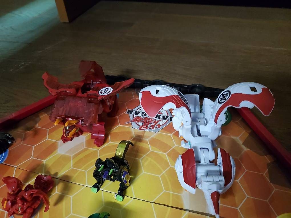 Figuren: Bakugansammlung – Gebraucht aus Rüegsauschachen von AnnaG07 2