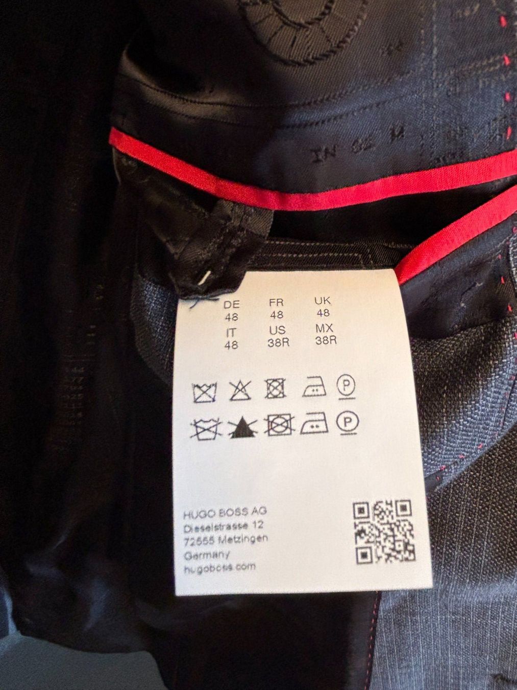 Hugo Boss Anzüge, Sport- & Funktionsanzüge: HUGO Anzug, dunkelgrau, Grösse 48 – Gebraucht aus Ebikon von til_s 4