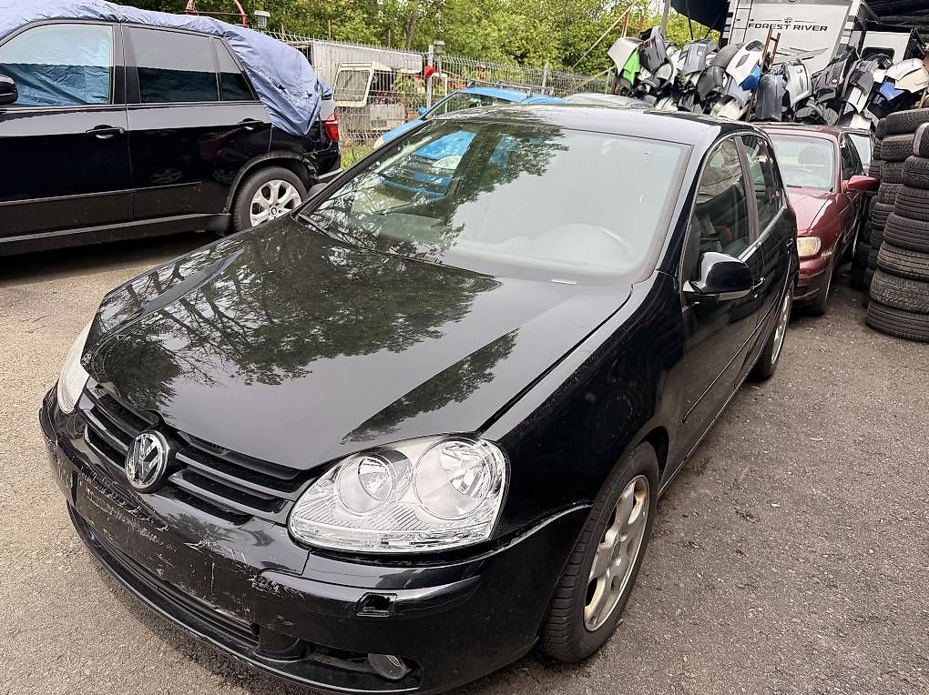 Automobili: VW Golf 5  Ersatzteile  – Usato da Udligenswil venduto da Sch2s 1