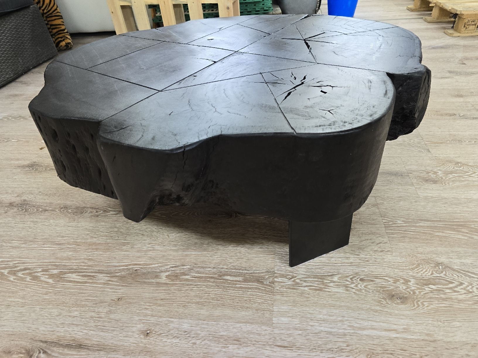Tavoli: Designer Couchtisch Unikat aus Holz – Usato da Tuggen venduto da Zweitechanceboutique 2