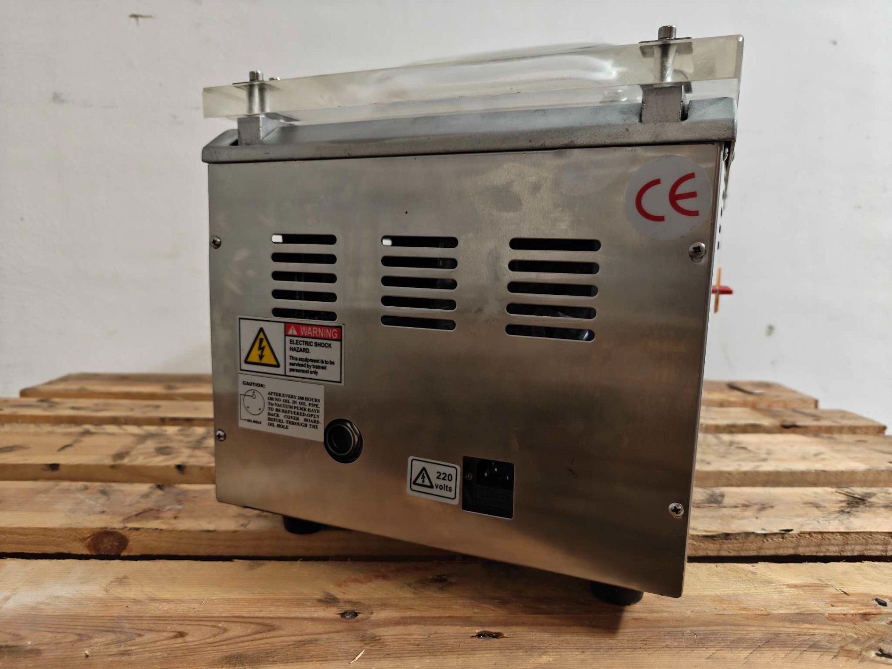 Küchengeräte: Vakuummaschine 6 m³/h Vakuumiermaschine Vakuumgerät m Mangel – Defekt aus Baar von Werkzeugzentrum 7