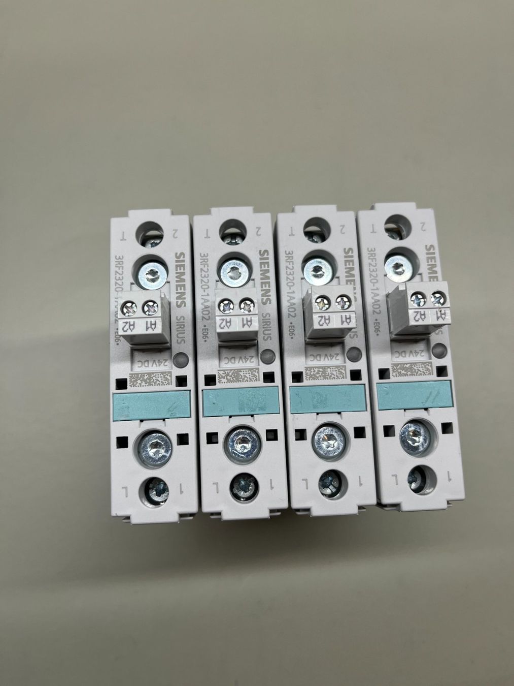 Siemens Componenti elettronici: Siemens Sirius Halbleiterschütz 4stk. – Nuovo (secondo la descrizione) da Jenaz venduto da Speedy350