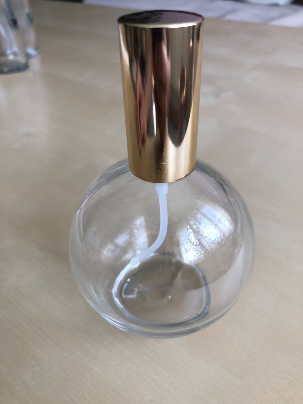 Flaconi: Elegante Glasflasche mit Zerstäuber - DIY Parfüm – Usato da Flawil venduto da noplan