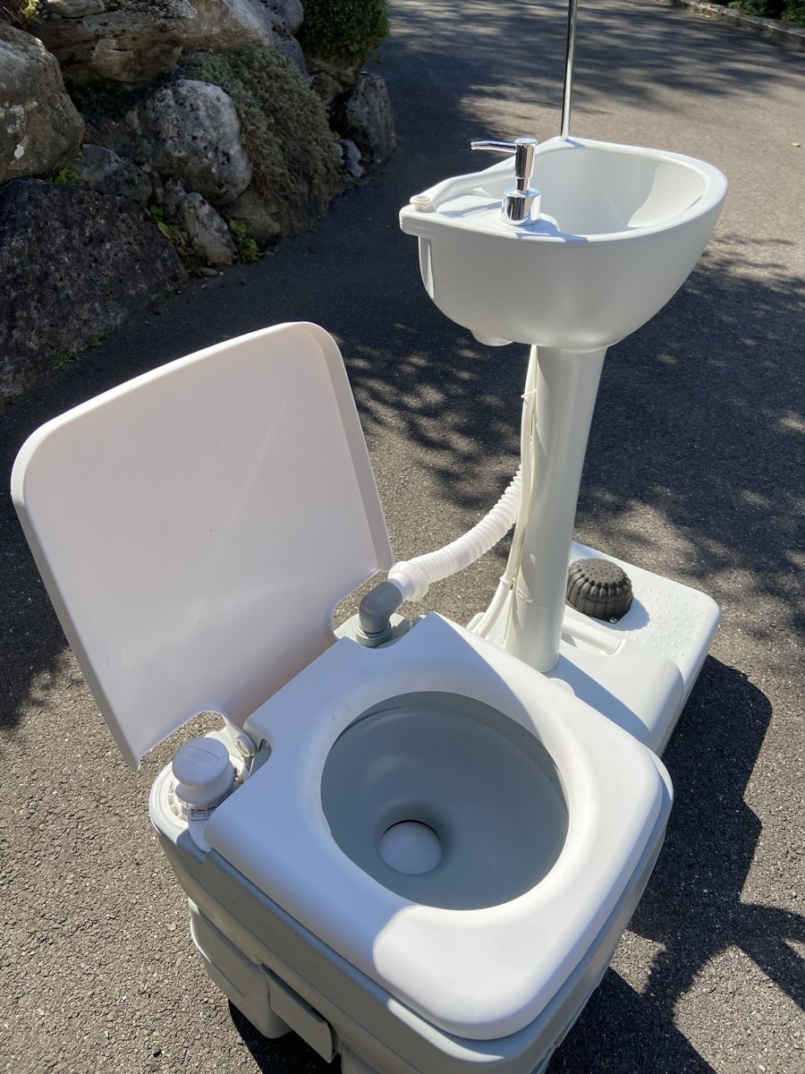Mobilhome: Campingtoilette mit Lavabo – Gebraucht aus Rickenbach SZ von Ninanico0 2