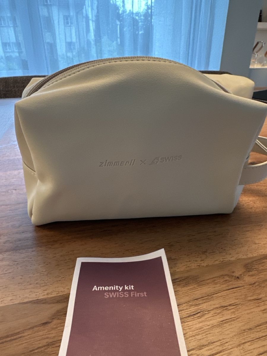 Trousses de maquillage: Swiss Amenity Kit First – Neuf (Voir description) à St. Gallen par Ursula66