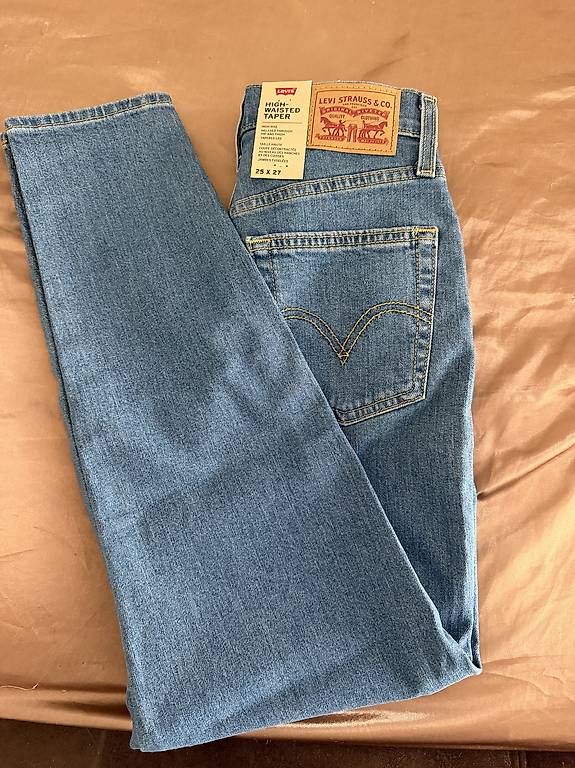 Levi's Jeans: New Levi's high waisted jeans – Neu und originalverpackt aus Bern von men_cl8x 2