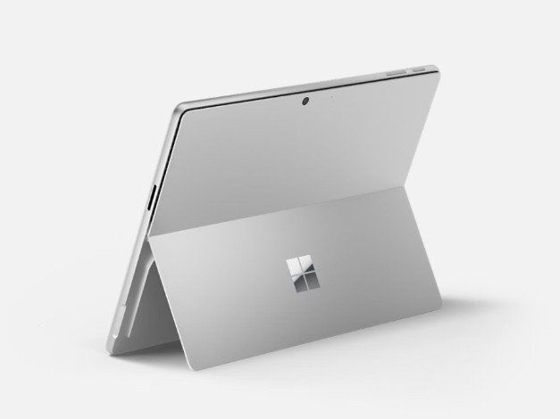 Microsoft Notebook: SURFACE PRO 9 13,0 | 8GB | 265 SSD | TOUSCH | WIN 11PRO – Nuovo (secondo la descrizione) da Weinfelden venduto da dju_w2fj 3