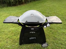 Weber Q 3000 Gasgrill gebraucht mit 2 Seitenablagen
