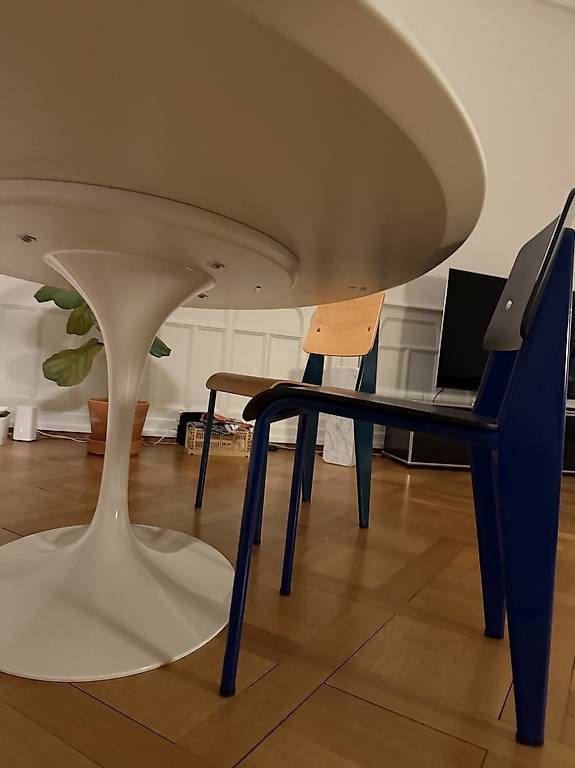 Knoll Tavoli: Knoll Saarinen Tulip Table oval, ca. 2 m, weiss – Usato da Zürich venduto da nielssi 2