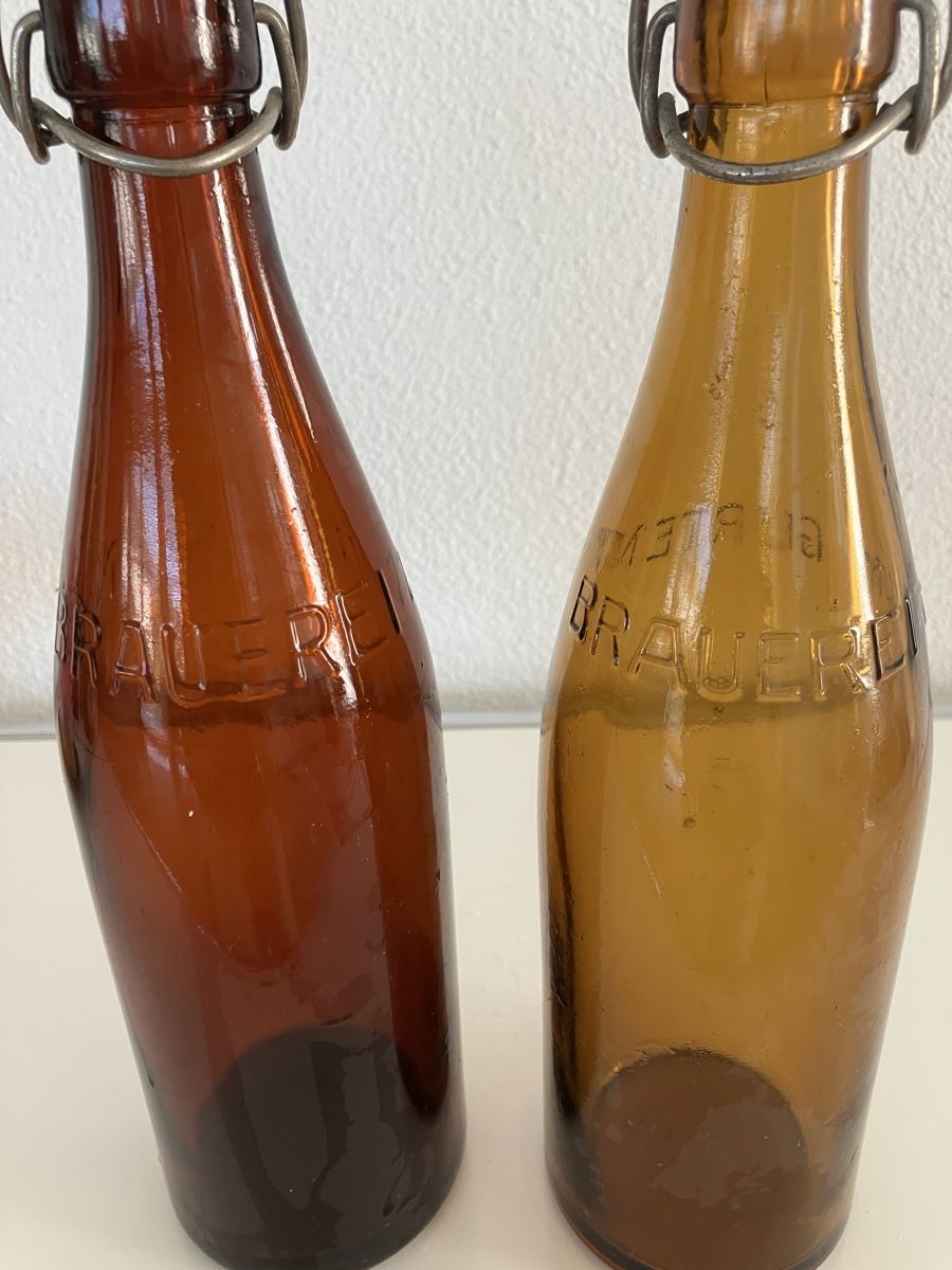 Bicchieri, Caraffe & Bottiglie: 2 alte Flaschen  Bier : brauerei Gurten – Usato da losone venduto da china06 2
