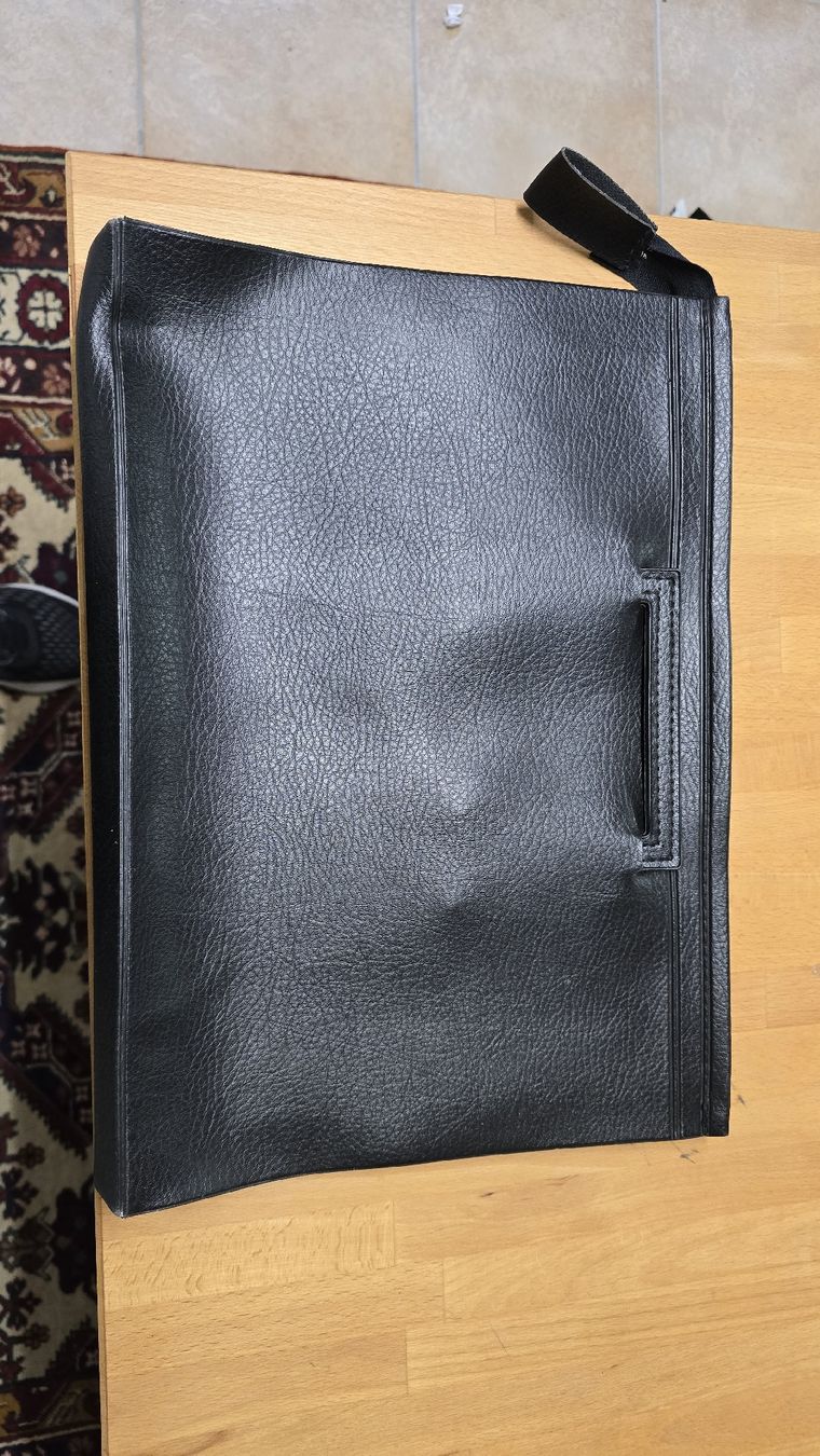 Valigie & Borse: Eleganteschwarze Ledermappe A4 – Usato da Schüpfen venduto da Oblivion2013 3