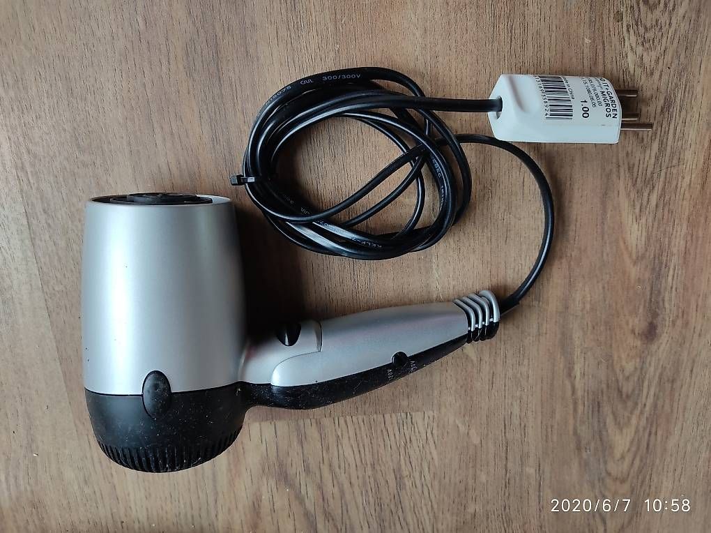 Föhn: REISEFÖHN  110V/220V  2-Stufen – Gebraucht aus Wolfhausen von Didileo 1