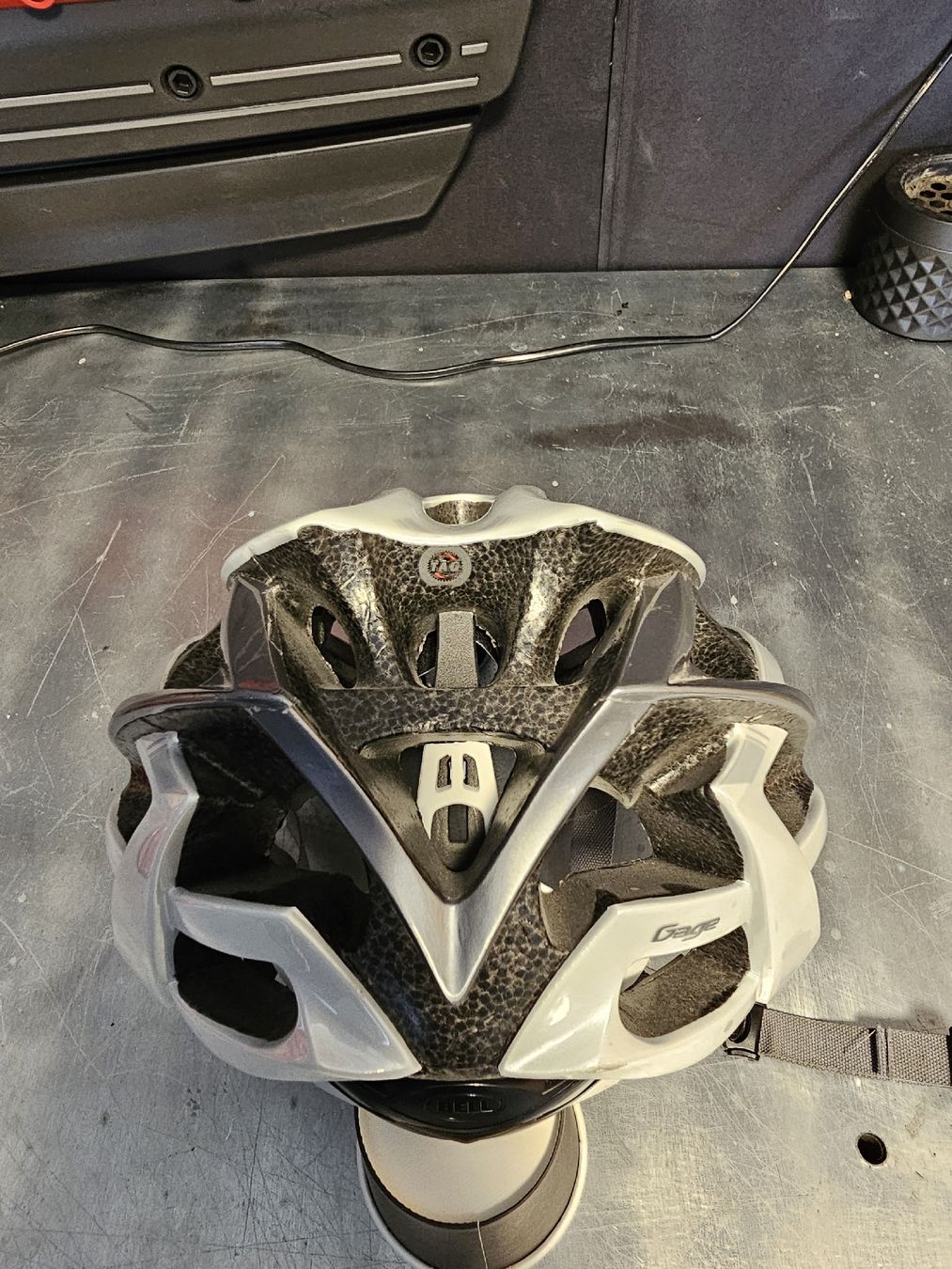 Caschi: Fahrradhelm BELL – Usato da Bettlach venduto da Ealmeida18 8