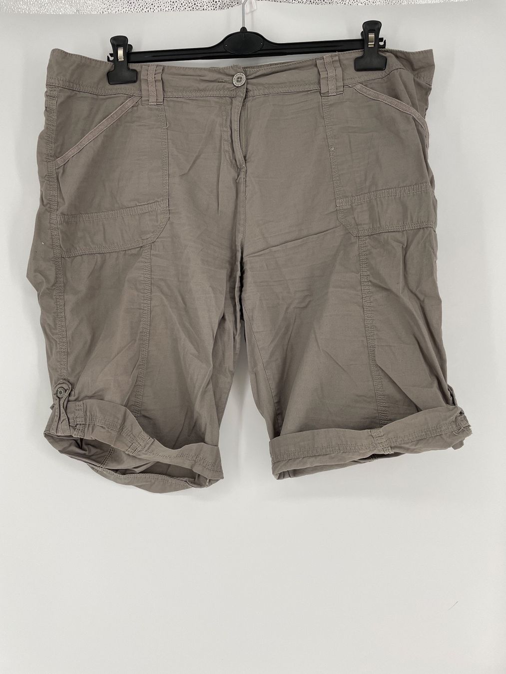 Pantaloni: Shorts Gr. XXL Chicorée – Usato da Auenstein venduto da moin.