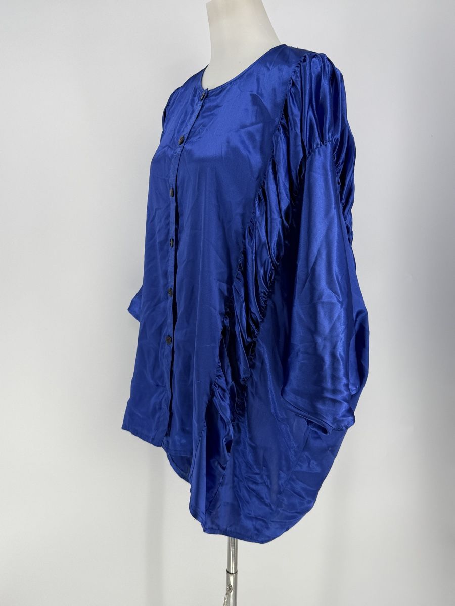 Chemisiers: Satin Bluse Gr. 52/54 – D'occasion à Auenstein par moin. 1