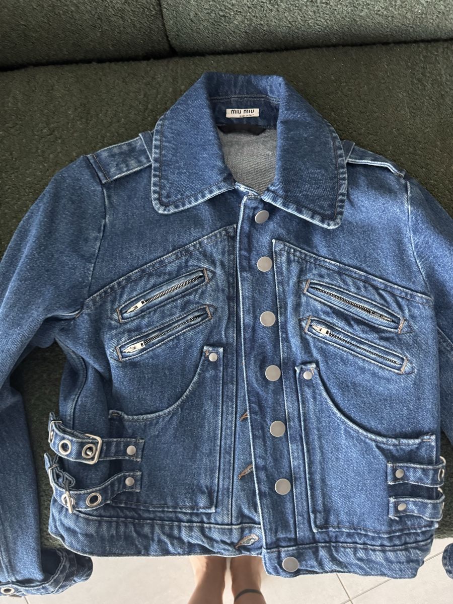 Miu Miu Giacche: MIU MIU giacca di jeans  – Nuovo (secondo la descrizione) da cadempino venduto da fio_cbt9 1
