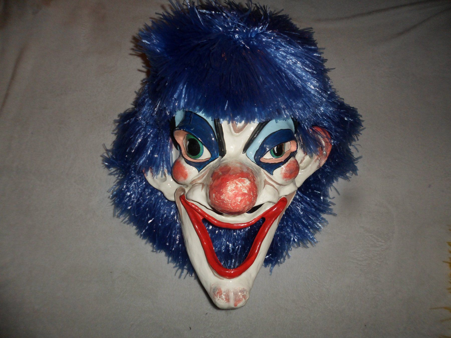 Masques: 2 Grands Masques de carnaval – D'occasion à Yverdon-les-Bains par pitchouffe 2