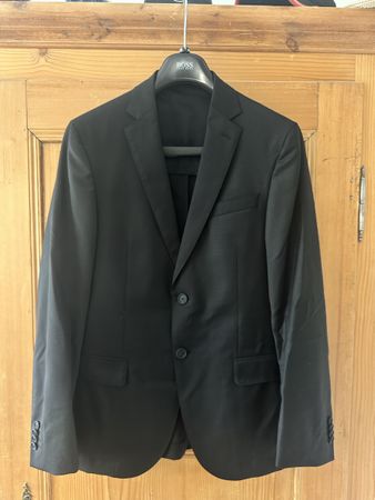 Hugo Boss Anzug inkl. Original-Hugo-Boss-Anzugstasche