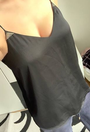 Hallhuber top gr. 36 / S schwarz/noir
