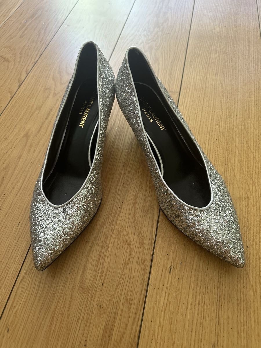 Saint Laurent Scarpe da donna: Saint Laurent heels size 38 – Nuovo (secondo la descrizione) da Geneve venduto da iri_dr5s