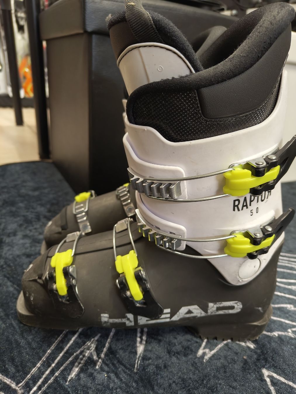 Head Schuhe für Jungen: Head Raptor Grösse 40 – Gebraucht aus Montsevelier von san_w2kq