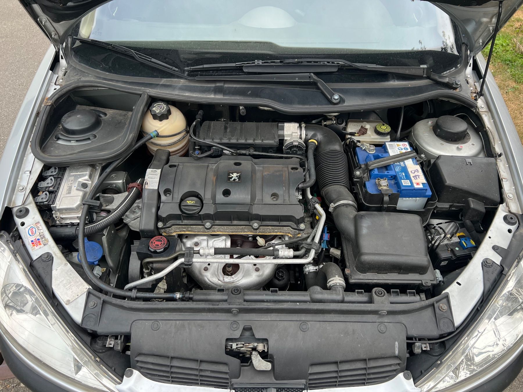 Peugeot Autos: Peugeot 206 - 1.6 Quicksilver - Ab 1.- – D'occasion à Sutz par Toyota14 6