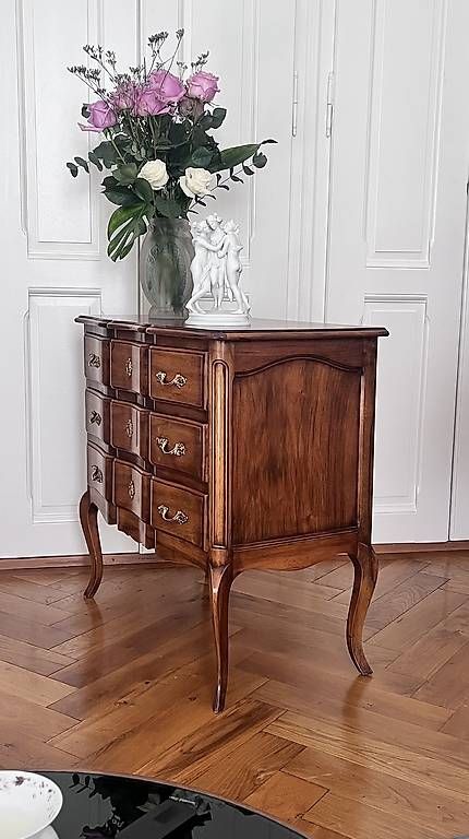 Kommoden: Petite commode bombée / Chiffonnier – Gebraucht aus Lausanne von Vibewave 1