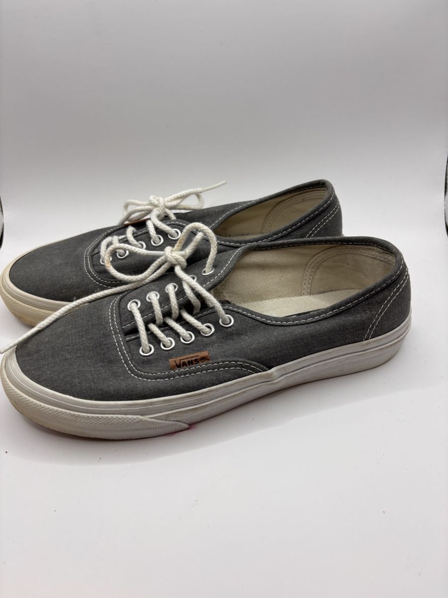 Scarpe da donna: Vans Authentic Sneaker, grau, Gr. 37 – Usato da Lupsingen venduto da Butzelma