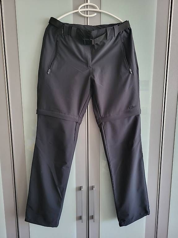 Pantaloni: Wanderhose, Hosenbeine abnehmbar – Usato da Effretikon venduto da Zebra37