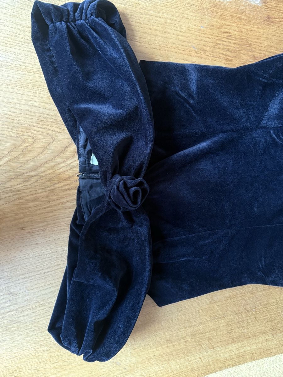 Vestiti: vintage Samtkleid schwarz Grösse 40/lL – Usato da Siebnen venduto da koschitoschi 3