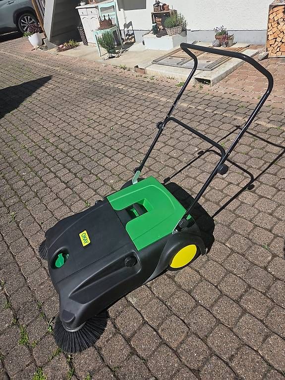 Tutte le macchine: Kehr / Wischmaschine  – Usato da Zollbrück venduto da ullimann 1