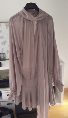 Kleid langarm leicht durchscheinend Grösse S neuwertig