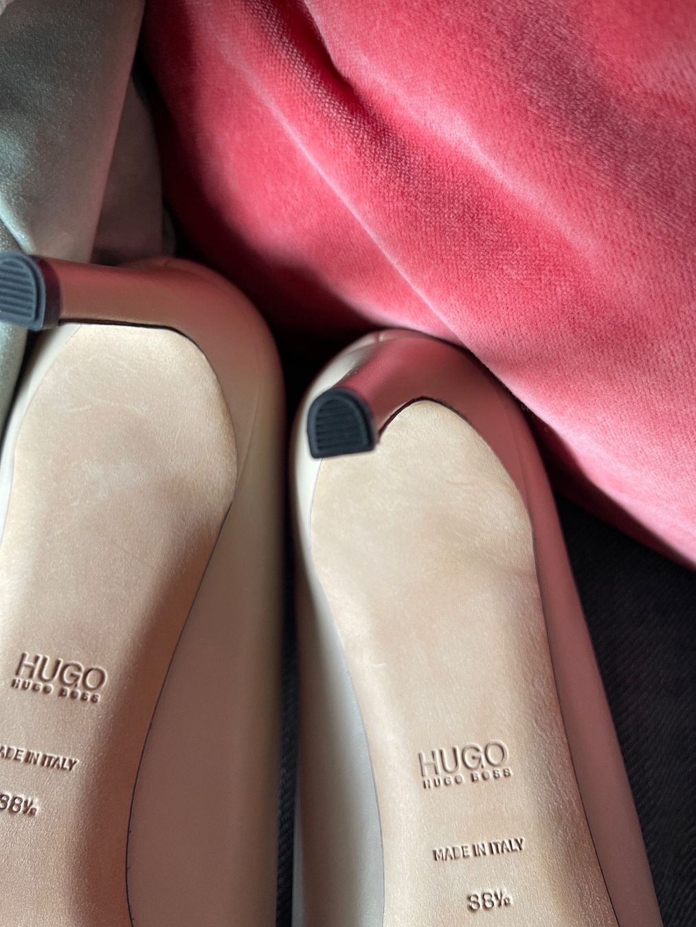 Hugo Boss Scarpe da donna: HUGO BOSS PUMPS NEU – Nuovo (secondo la descrizione) da Zürich venduto da STYLEHAUS 4