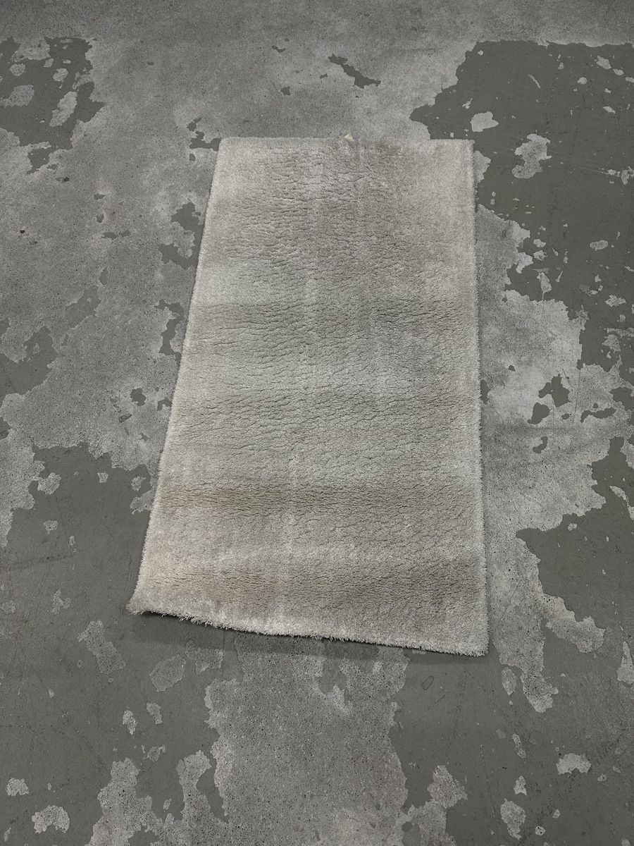 Teppiche: Teppich grau – Gebraucht aus Chur von Sim7000 2