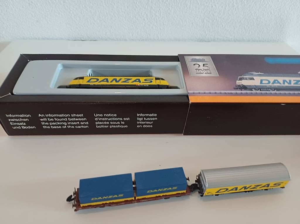 Modelleisenbahnen: Danzas Lock mit Wagen im Set – Gebraucht aus Lützelflüh-Goldb von Samoth71 3