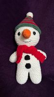 Amigurumi Schneemann gehäkelt Weihnachten Geschenk