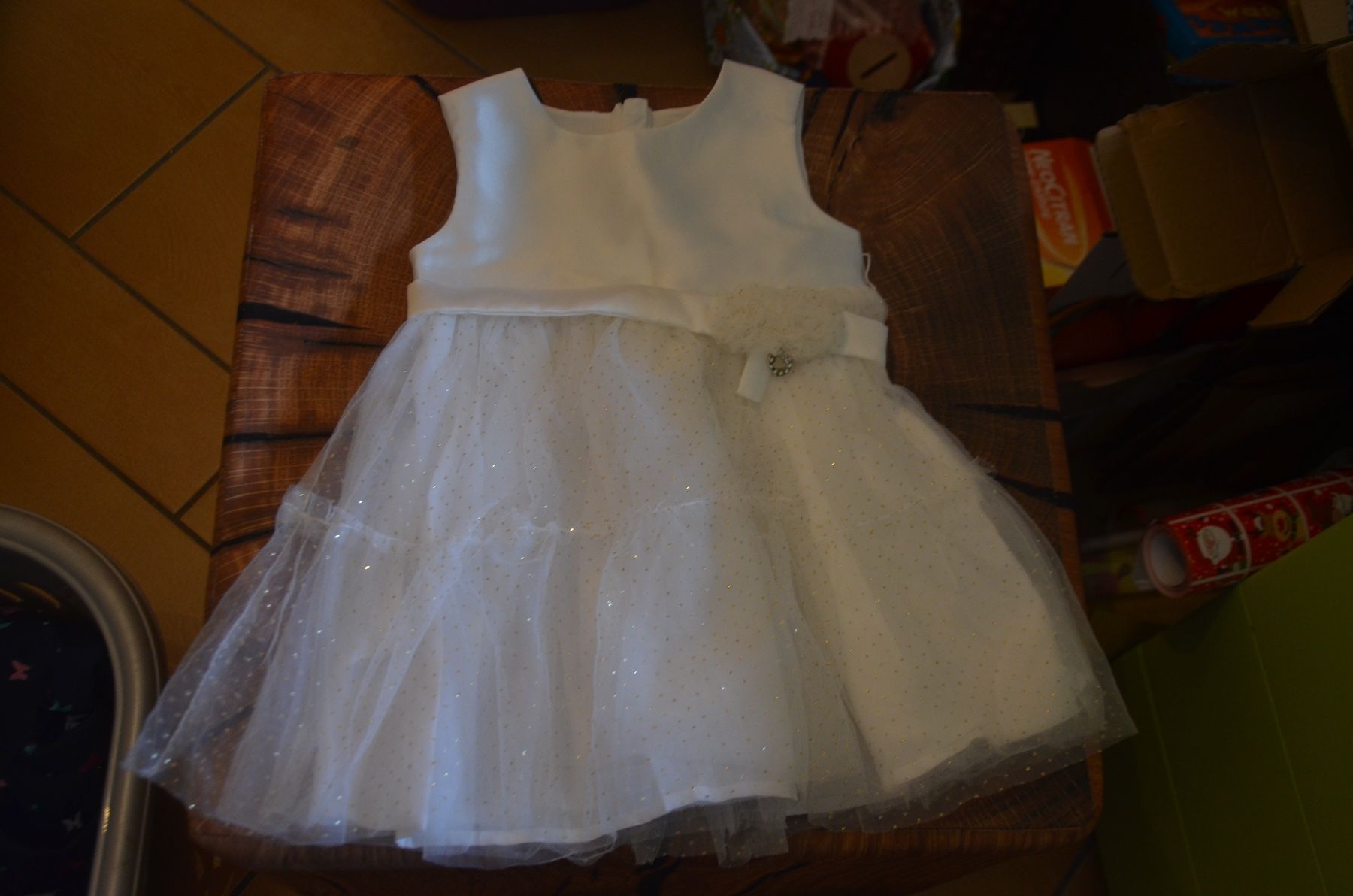 Vestiti & Gonne: TAILLE 92 - ROBE – Usato da Chiasso venduto da Dolly015