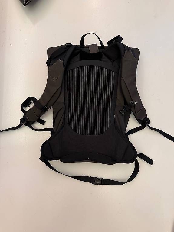 Zaini: Osprey Archeon 25 Rucksack (mit Laptopfach) – Usato da Zürich venduto da Sillenium 2