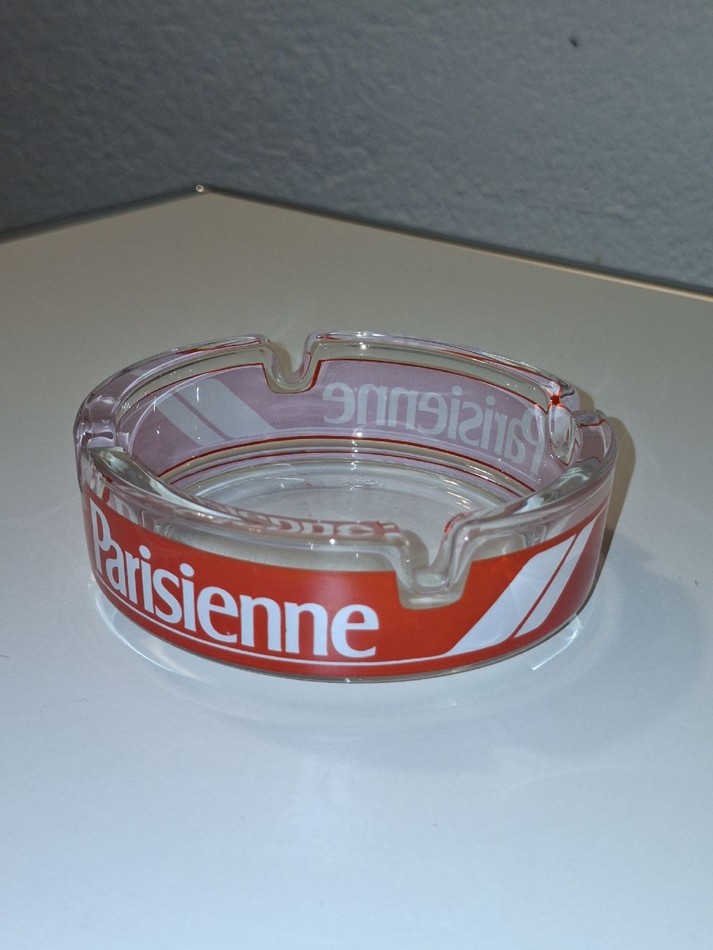 Portacenere: Original Parisienne Werbe-Aschenbecher aus Glas. – Nuovo (secondo la descrizione) da Mellingen venduto da Aegert5 1