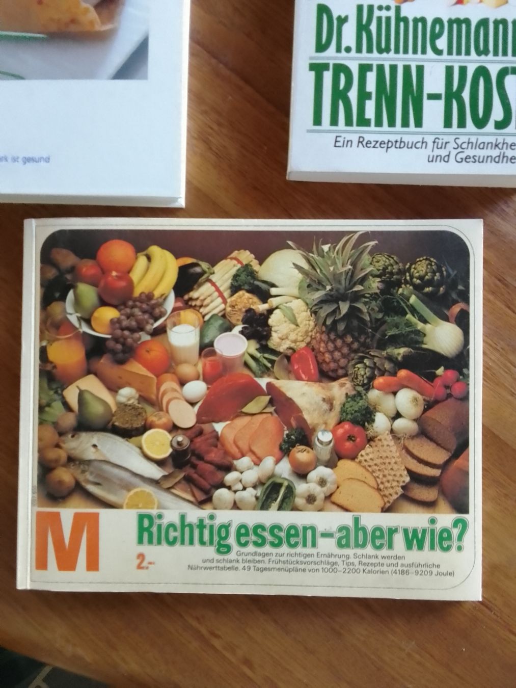 Libri: 5 Kochbücher wie abgebildet.. – Usato da Ebmatingen venduto da swiss.canadian 5
