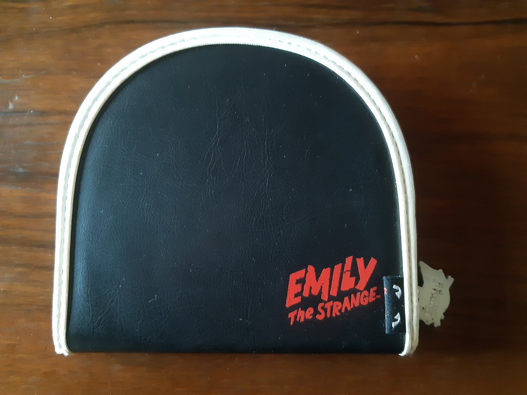 Astucci : Emily The Strange cd/dvd case – Usato da Verscio venduto da giamma1985 1