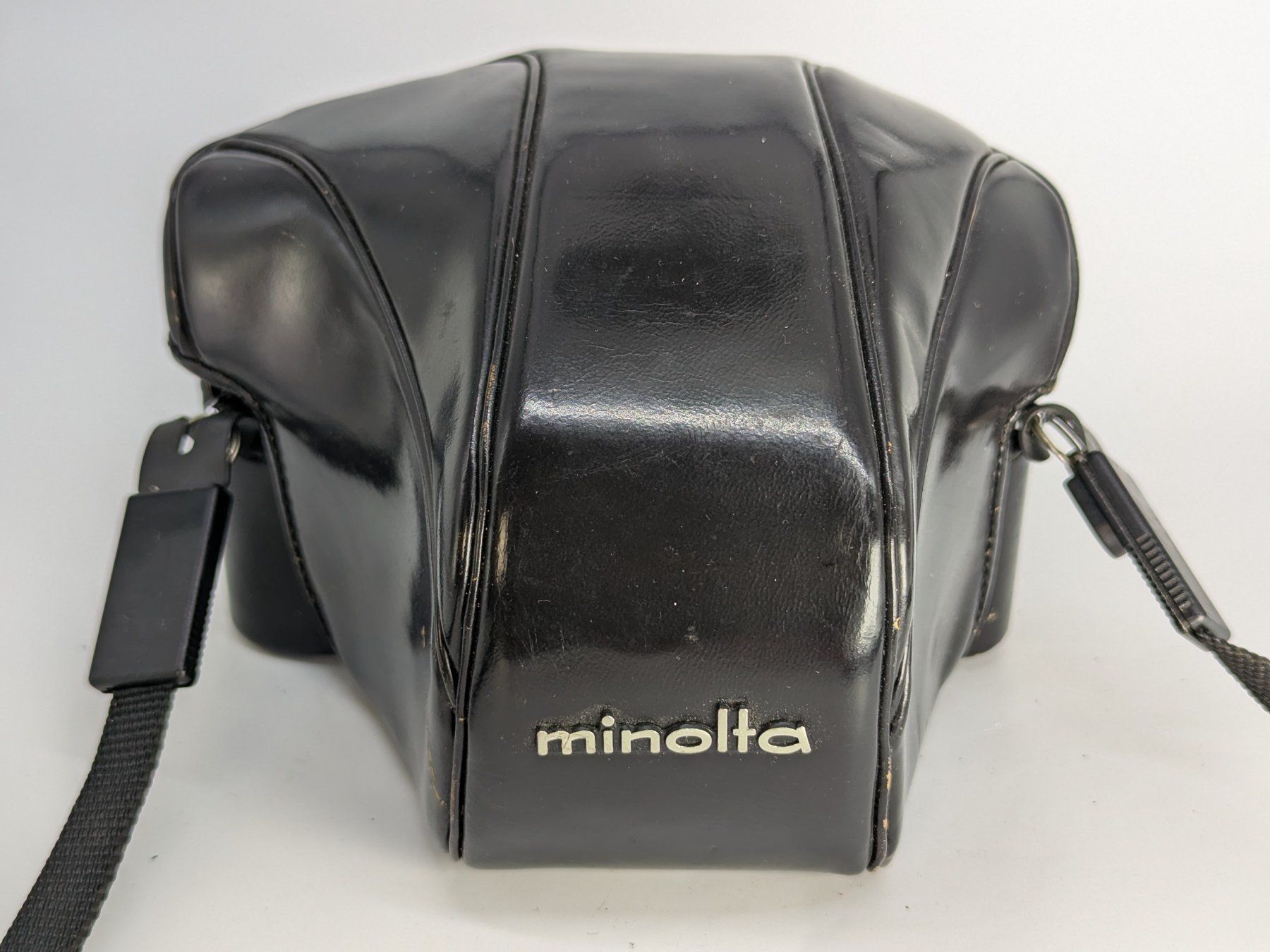Minolta Fotocamera: Minolta SRT101 mit Objektiv – Usato da Bischofszell venduto da Blende2 9
