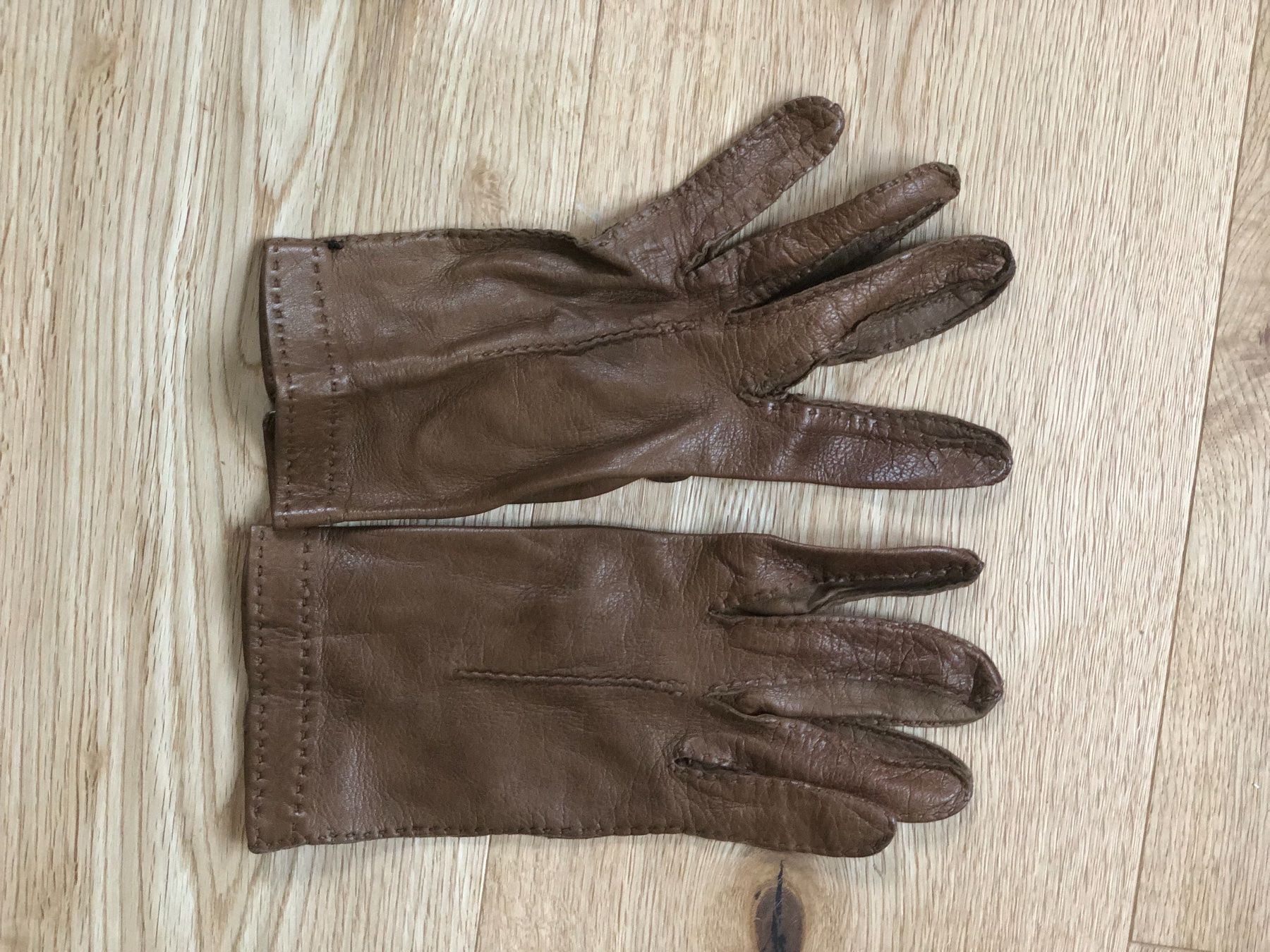 Guanti & manicotti: Leder Handschuhe Damen – Usato da Wädenswil venduto da dorodi