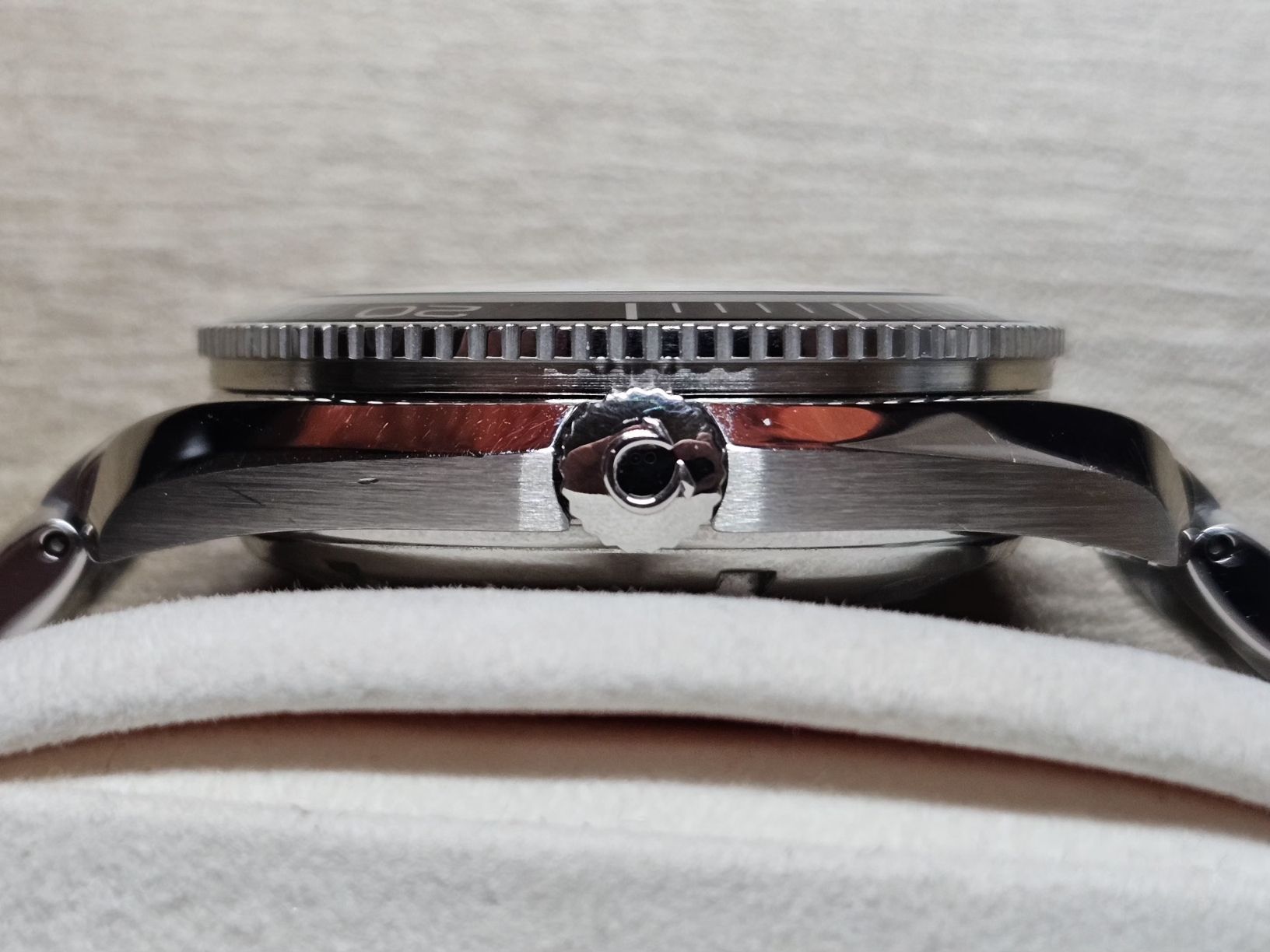 Omega Montres: Omega Seamaster Planet Ocean 600m - 2201.50 – D'occasion à Vevey par Photech 7
