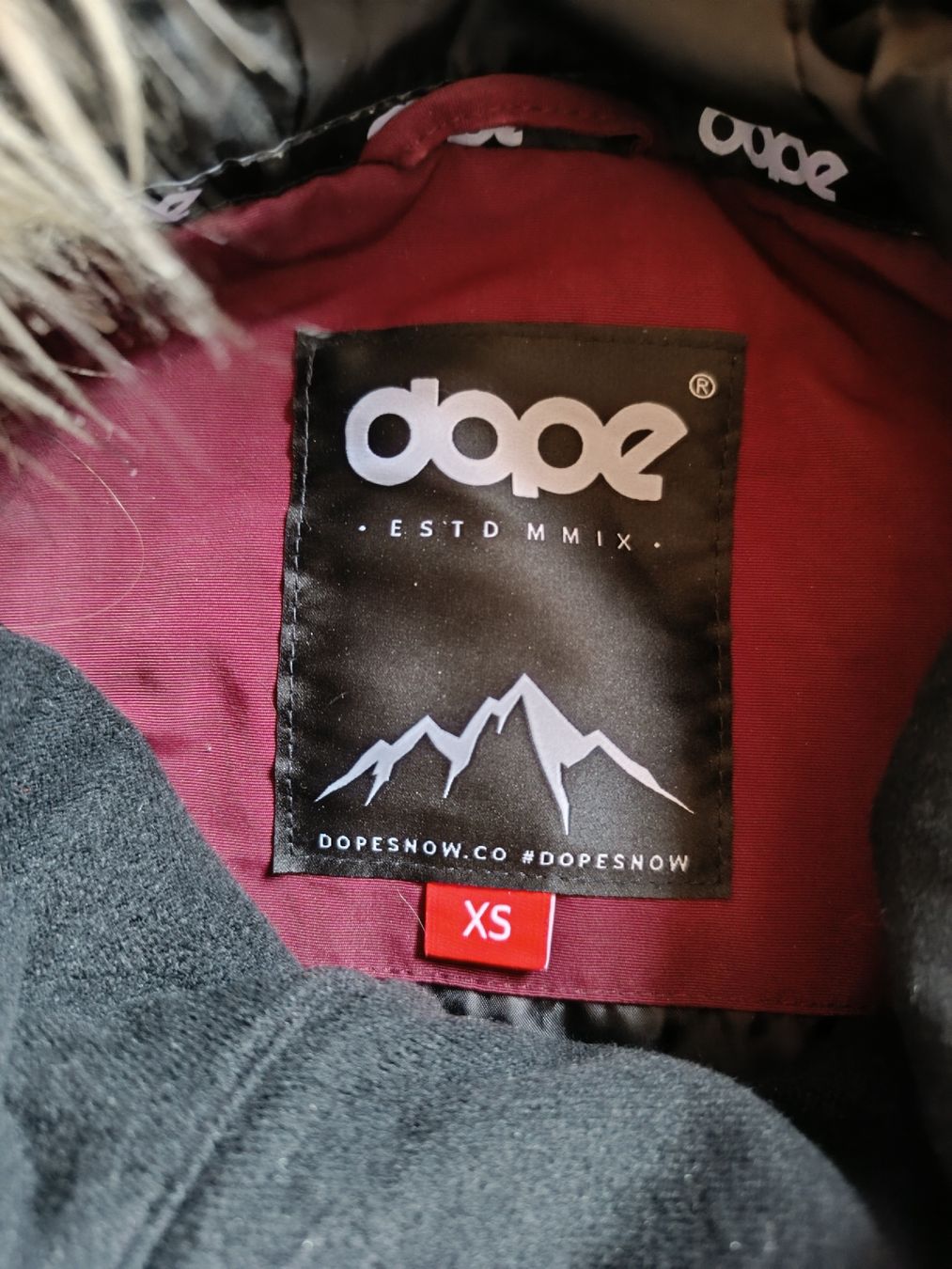 Dope Jacken: Dope Winterjacke Grösse XS – Gebraucht aus Grengiols von sarah.walpen 1