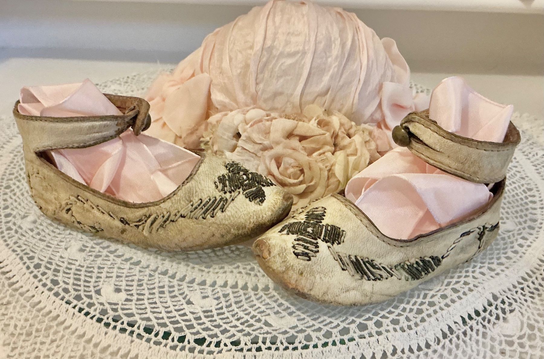 Poupées: URALTE PUPPENSCHUHE 1890 – D'occasion à Zell LU par Silvermemory 2
