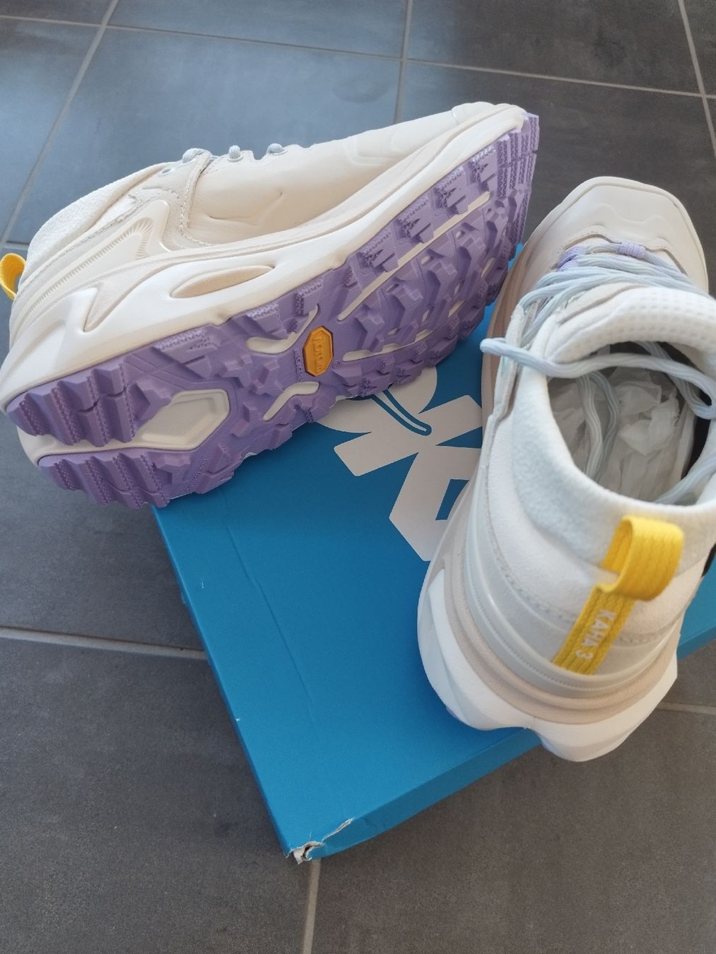 Hoka One One Scarpe da donna: Hoka Kaha 3 GTX Freizeitschuhe Gr. 40 – Nuovo e nell'imballaggio originale da Tartar venduto da the_h8r7 3