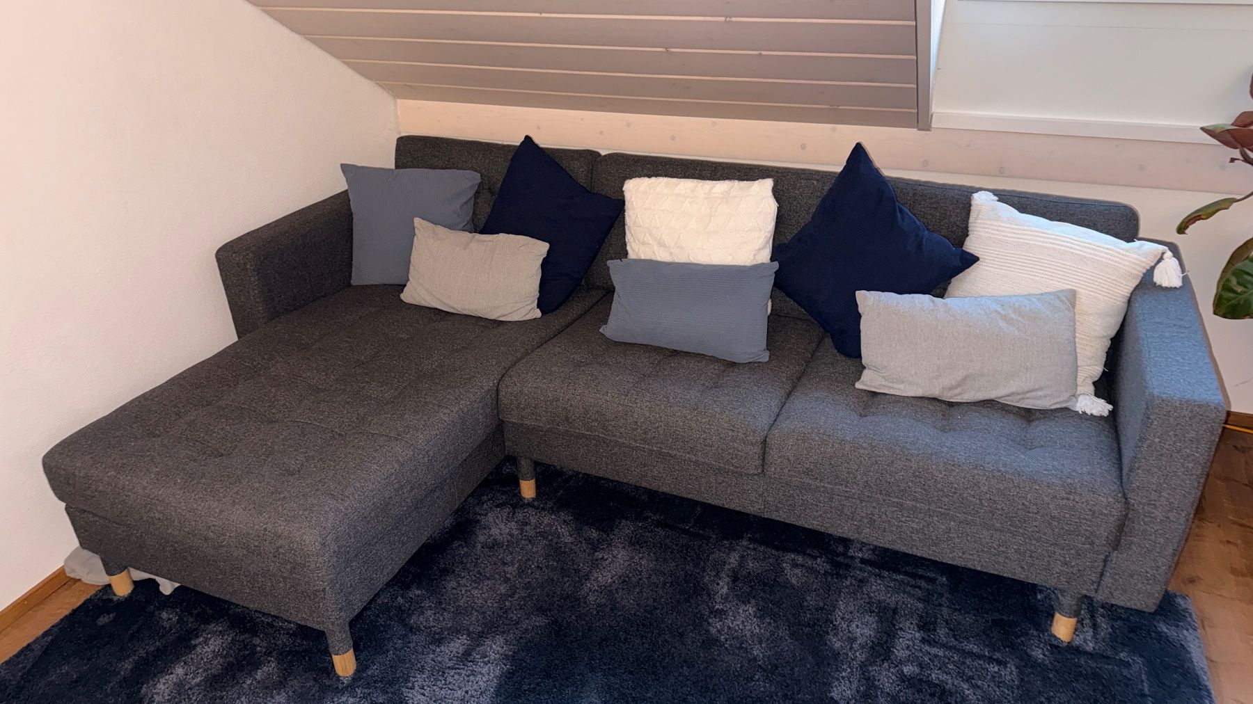 Ikea Divani: Sofa - 1 Jährig – Usato da Gachnang venduto da C4.
