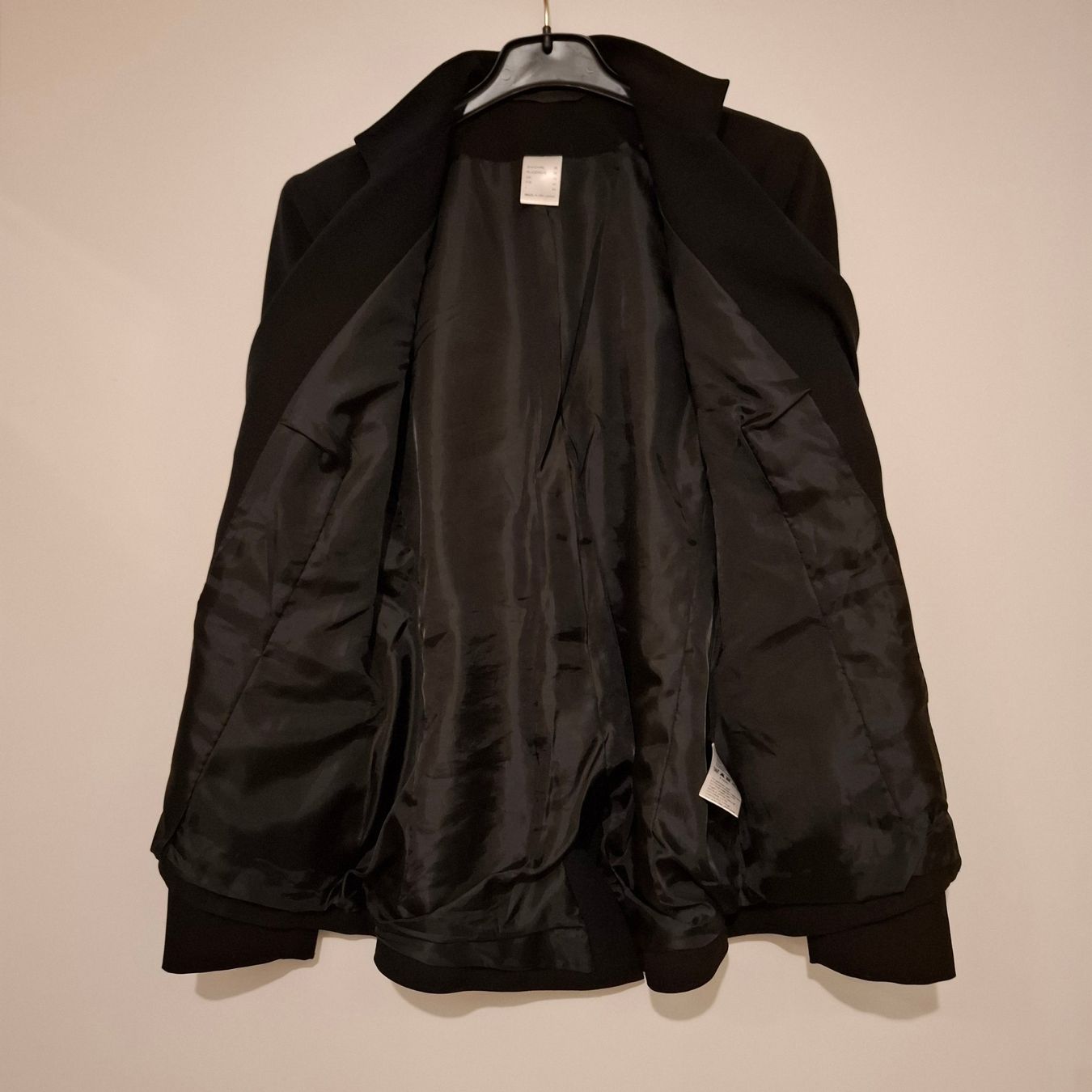 Giacche: Damen-Blazer schwarz – Usato da Hombrechtikon venduto da Tinea82 1